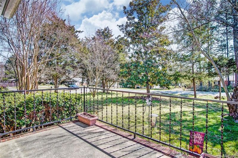 15333 Catawba Cir, Matthews, NC 28104