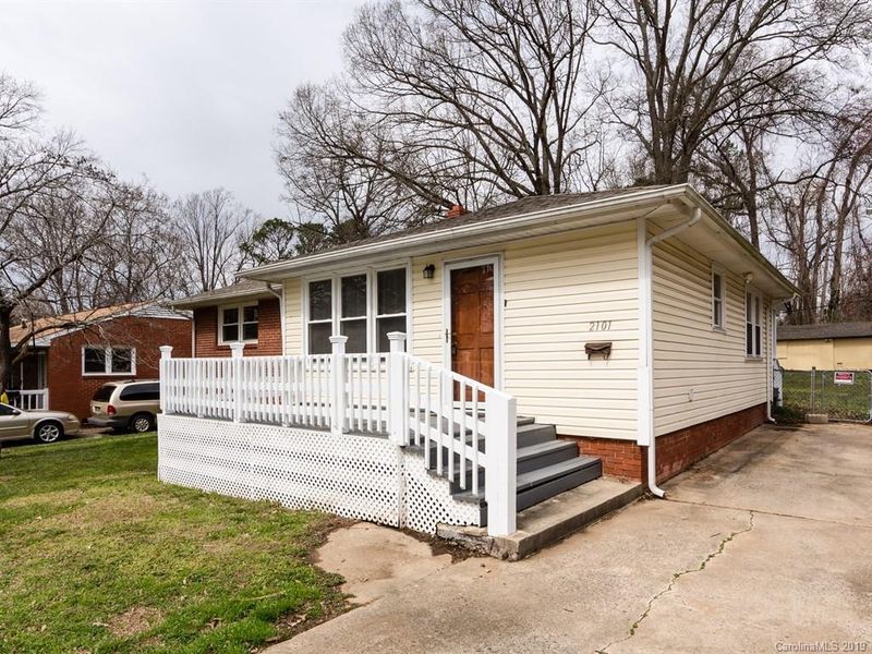2101 Dalehurst Dr, Charlotte, NC 28205