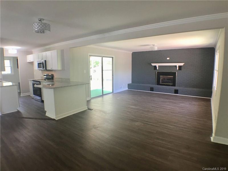 323 Elwood St, Kannapolis, NC 28081