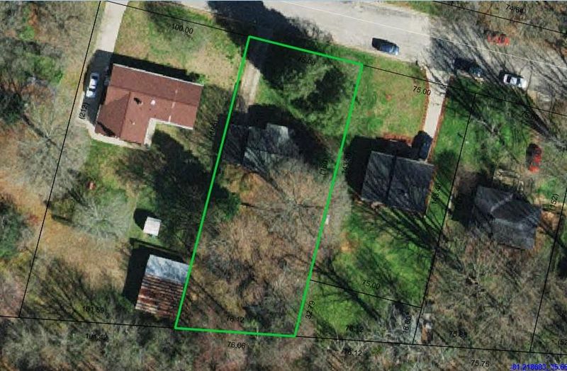 511 E Herman St E, Newton, NC 28658