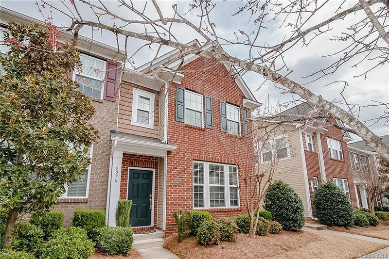 8276 Viewpoint Ln, Cornelius, NC 28031