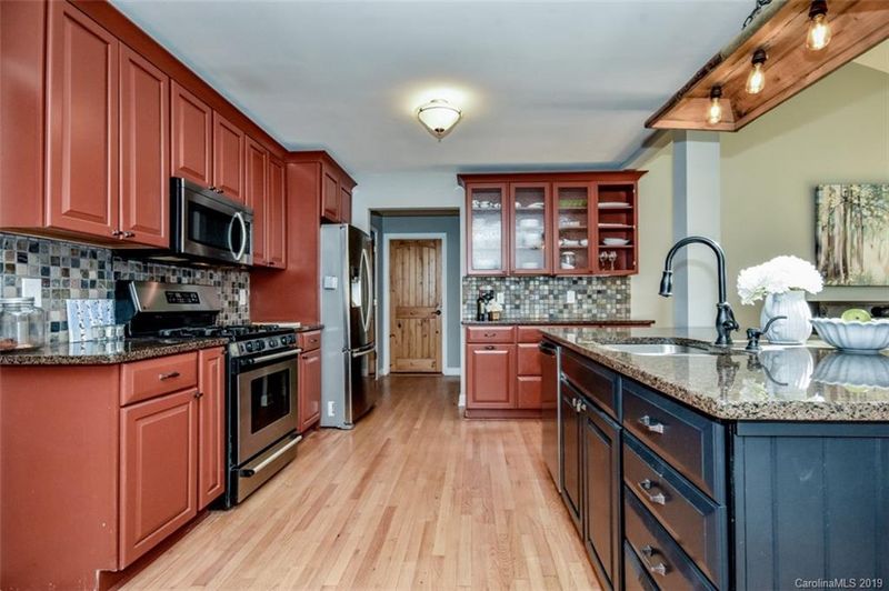 2316 Grey Rd, Davidson, NC 28036