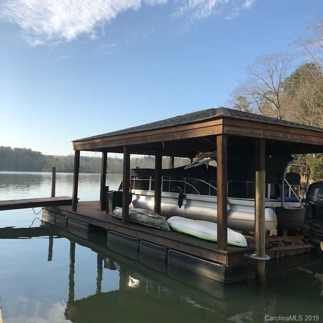 316 Riverside Dr, Mount Holly, NC 28120