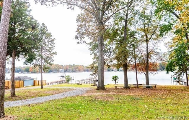 20901 Sierra Vista Dr, Cornelius, NC 28031