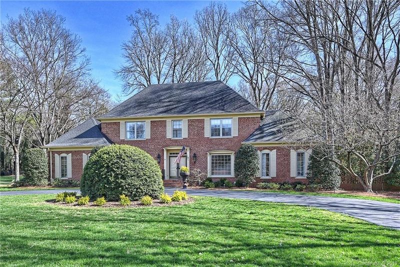 1901 Clematis Dr, Charlotte, NC 28211