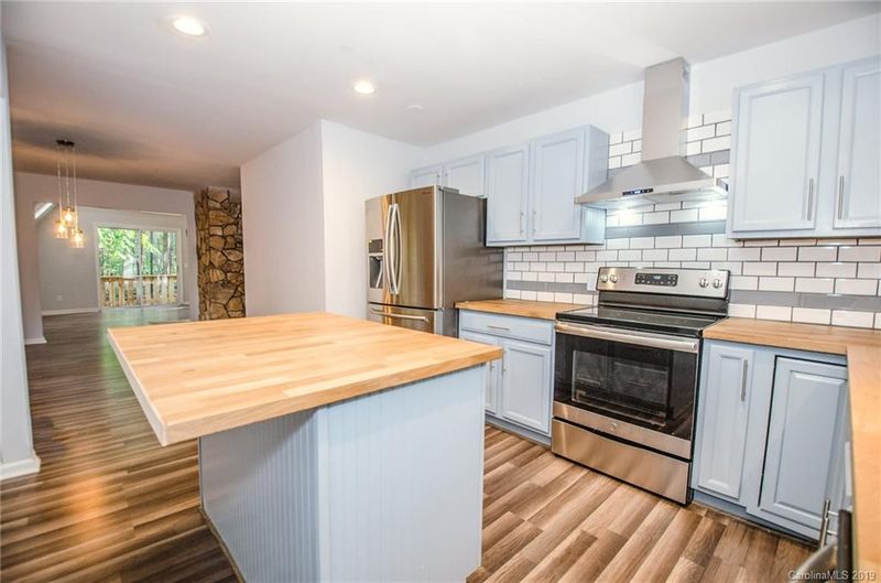 8080 Altacrest Dr, Concord, NC 28027