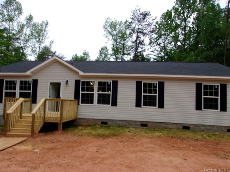 230 Bees Branch Rd, Blacksburg, SC 29702