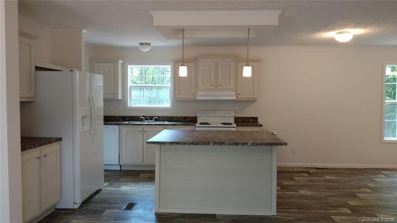 230 Bees Branch Rd, Blacksburg, SC 29702