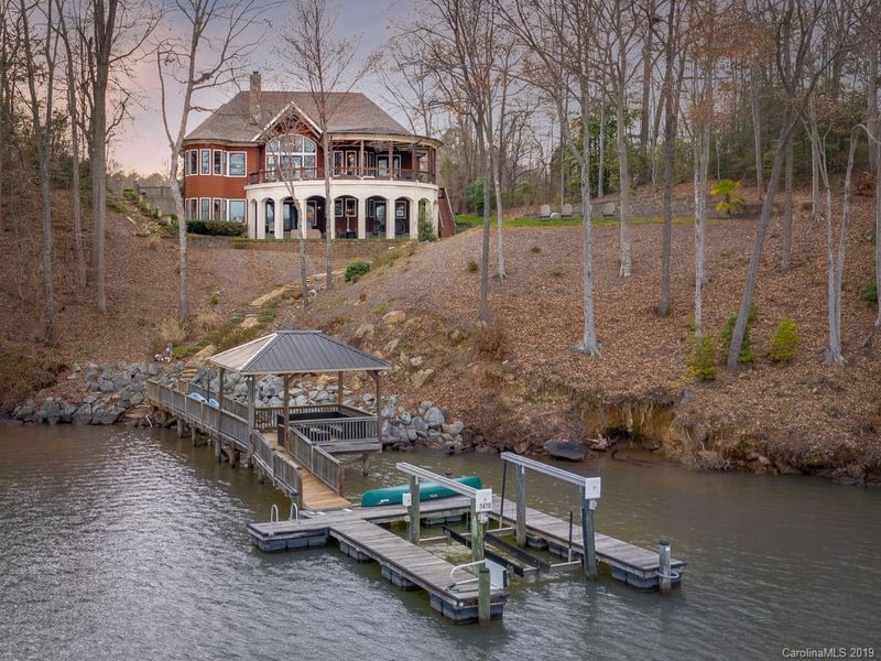 8480 Queens Ct, Catawba, NC 28609