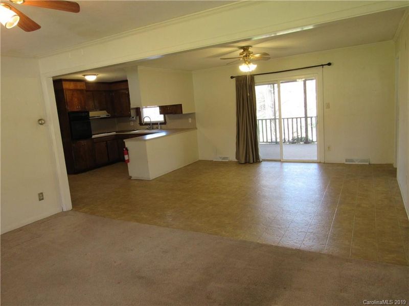 1274 Oaklane Dr, Lincolnton, NC 28092