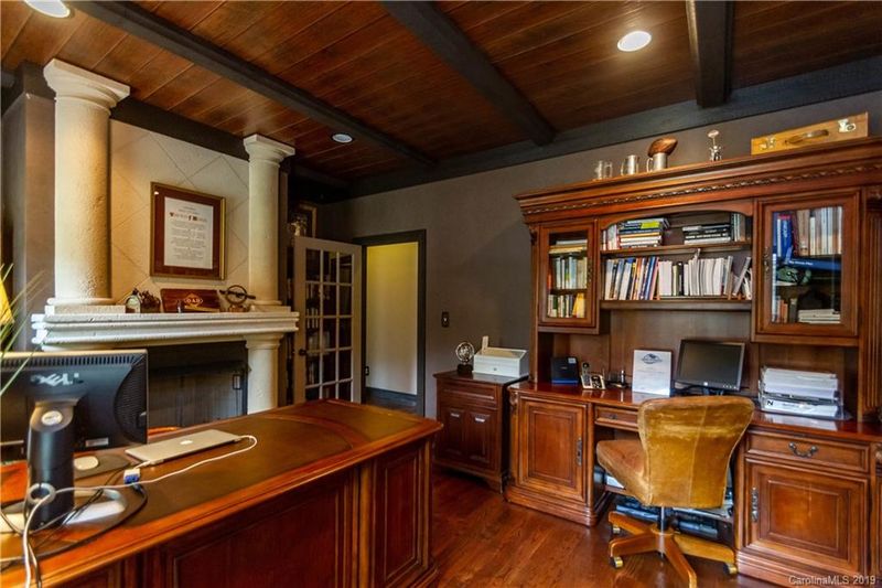 5112 Pelican Point Dr, Denver, NC 28037