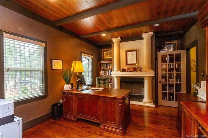 5112 Pelican Point Dr, Denver, NC 28037