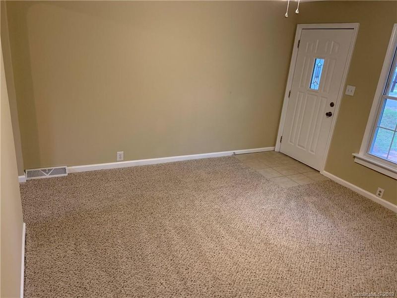 925 S Juniper St, Kannapolis, NC 28081