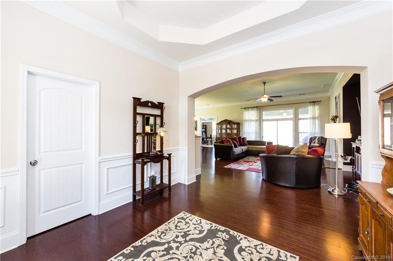 5116 Casper Dr, Charlotte, NC 28214