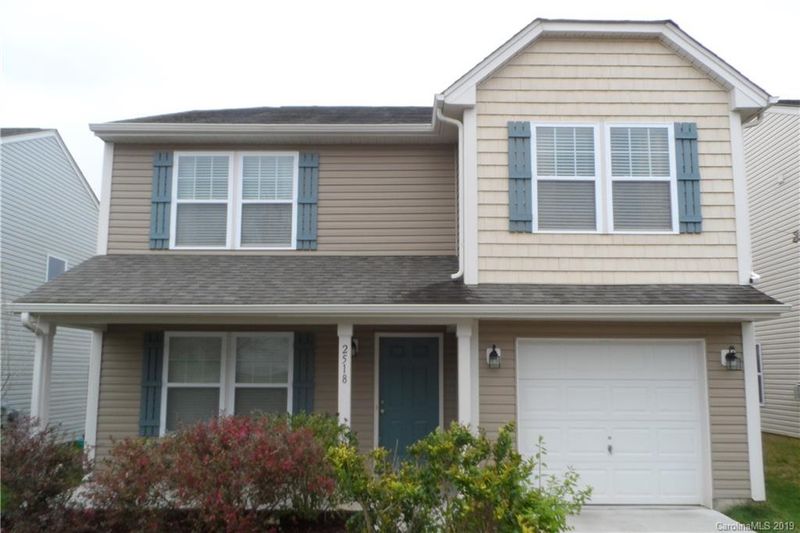 2518 Stream Bank Dr, Charlotte, NC 28269