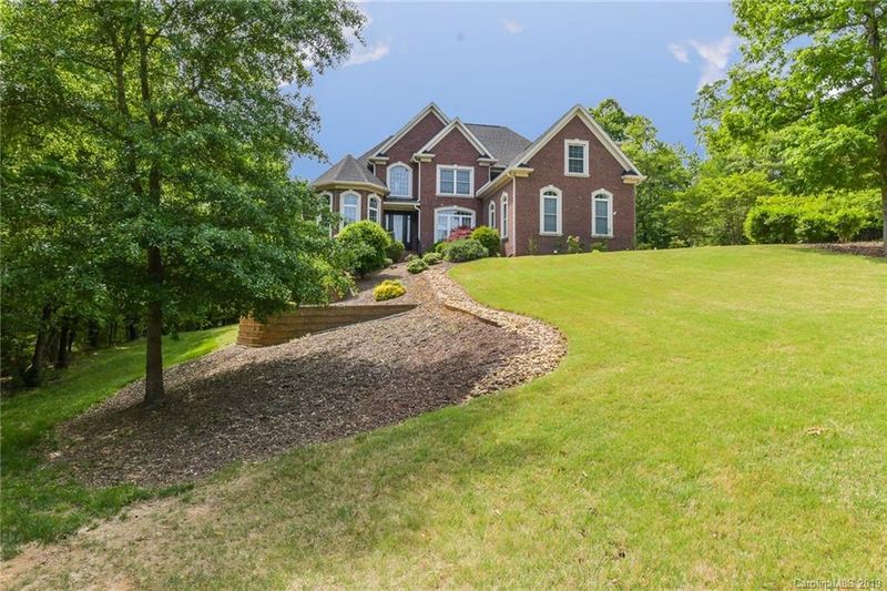 122 Spinnaker Bay Ln, Lake Wylie, SC 29710