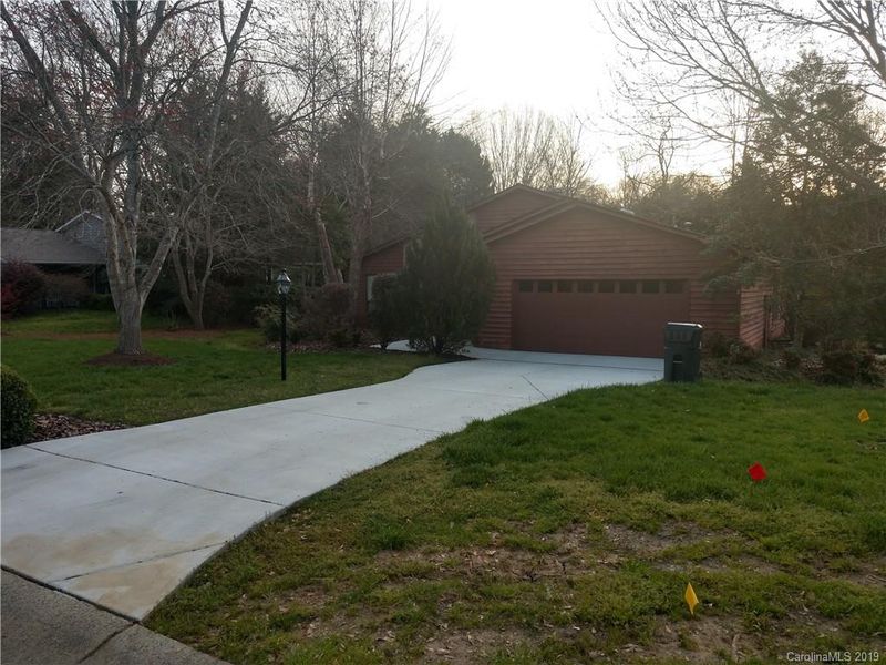 7417 Sheffingdell Dr, Charlotte, NC 28226