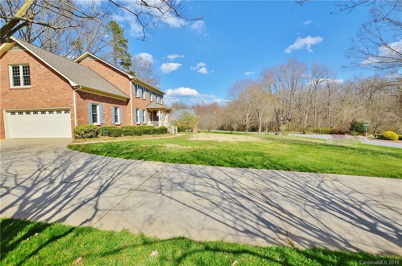 3700 Bingham Dr, Concord, NC 28027
