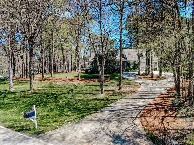 619 Beaten Path Rd, Mooresville, NC 28117