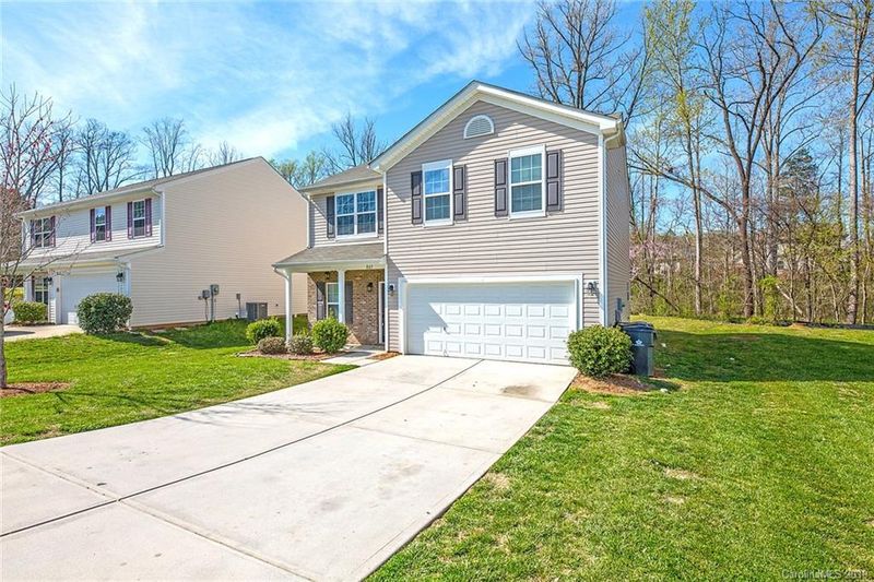807 Wesley Alan Ln, Charlotte, NC 28213