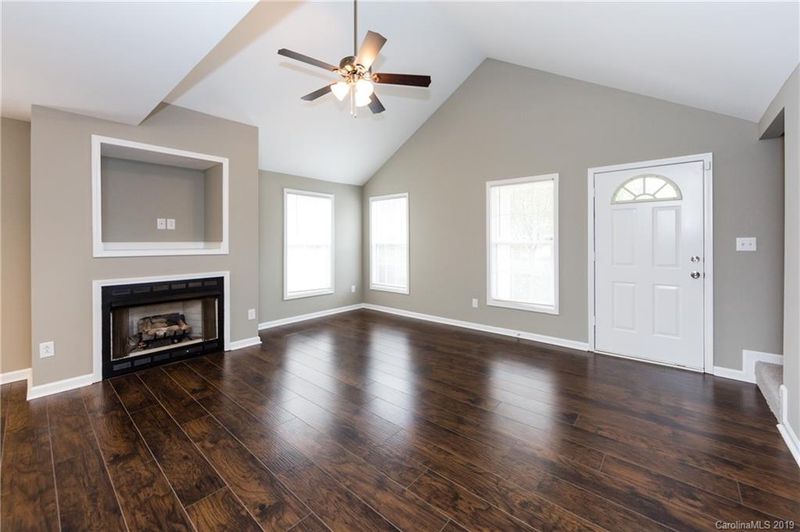 209 Allison Dr, Matthews, NC 28104