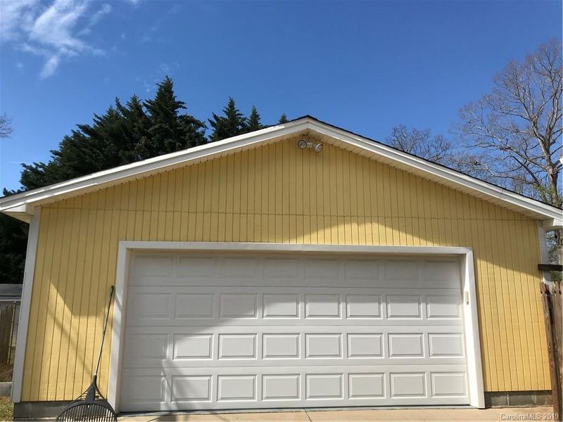 11330 Cresthill Dr, Mint Hill, NC 28227