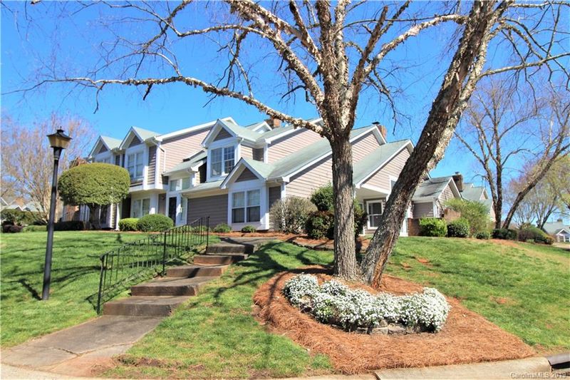 8251 Legare Ct, Charlotte, NC 28210