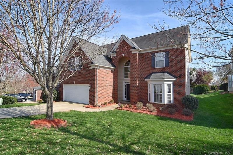 10319 Falling Leaf Dr, Concord, NC 28027