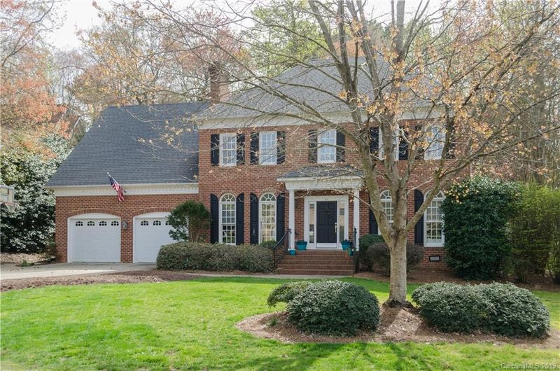 319 Bethwyck Ct, Matthews, NC 28105