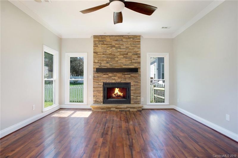8411 Quintrell Dr, Charlotte, NC 28277