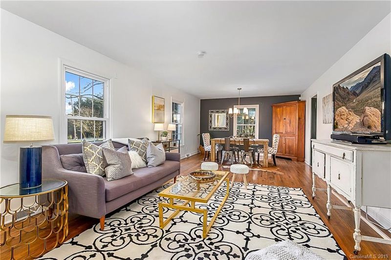1722 Sunset Rd, Charlotte, NC 28216