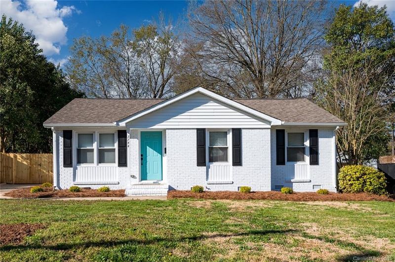 3744 Seaman Dr, Charlotte, NC 28217