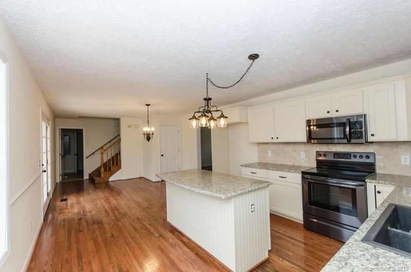 7290 Hull Rd, Cherryville, NC 28021