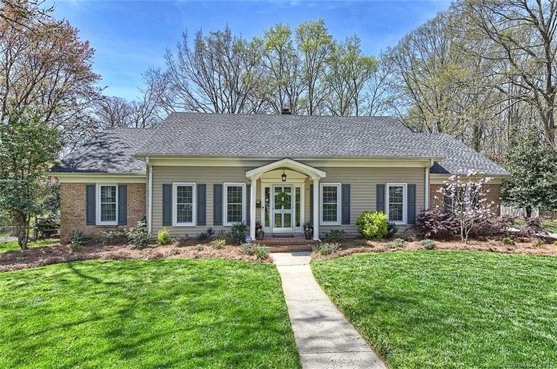 5716 Bellechasse St, Charlotte, NC 28210