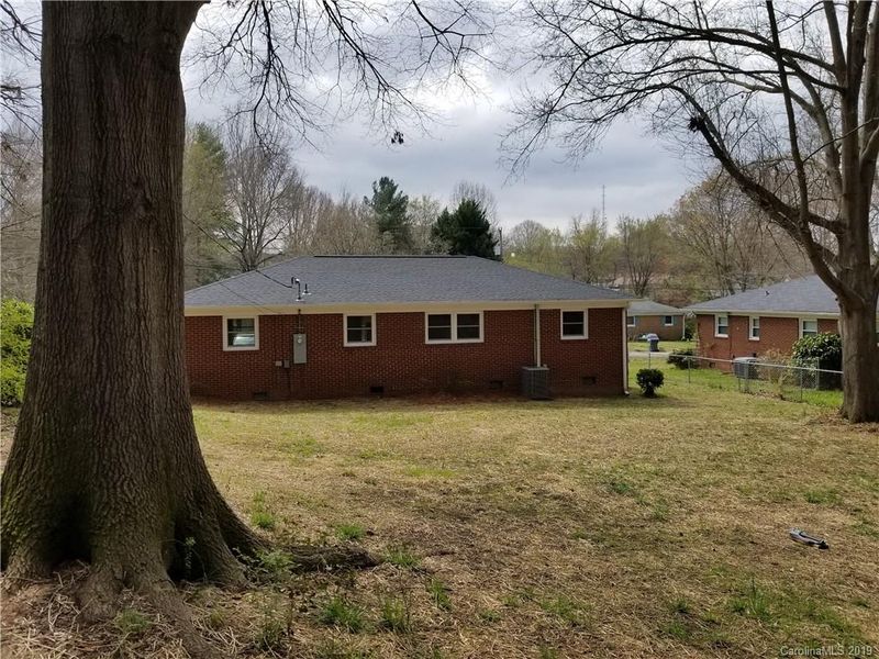 312 Moore St, Stanley, NC 28164