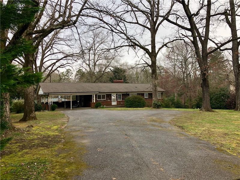 1814 5th St NW, Hickory, NC 28601