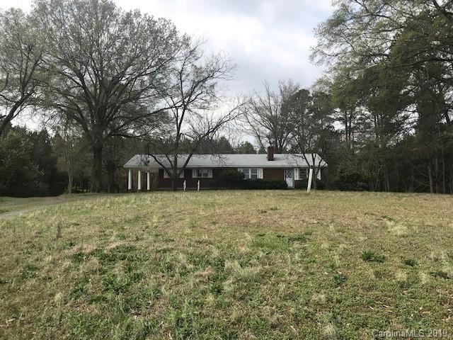 5812 White Store Rd, Wingate, NC 28174