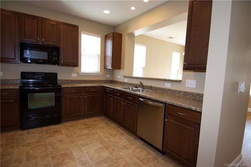 613 Potter Place Rd, Fort Mill, SC 29708