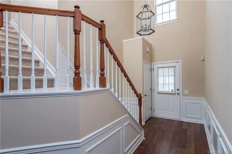 9028 Bishop Crest Ln, Charlotte, NC 28277
