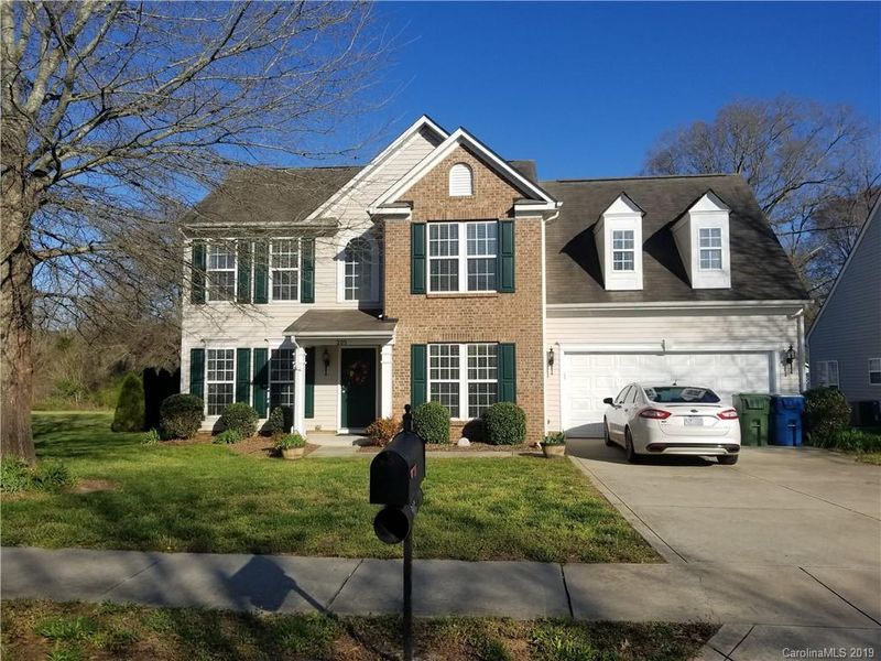 205 Dutchmans Meadow Dr, Mount Holly, NC 28120