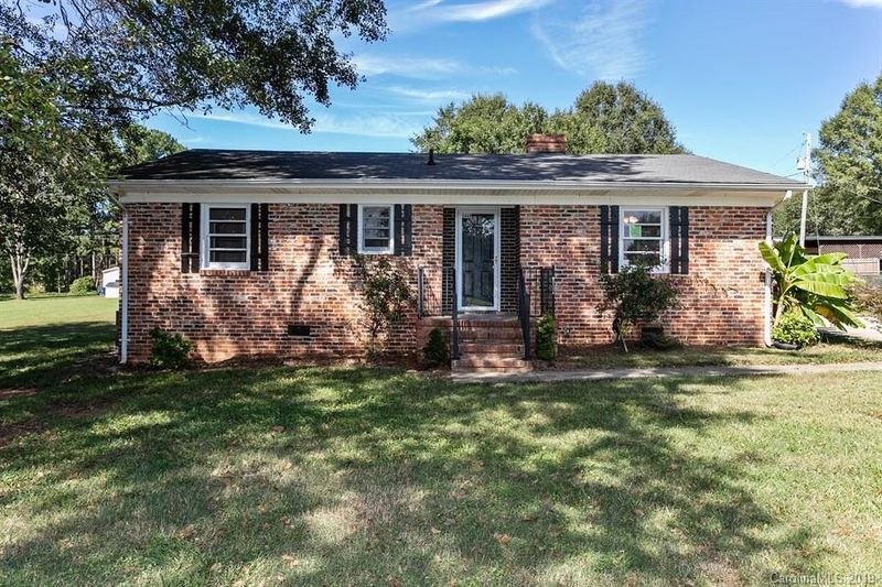 3448 Fairview Dr, Gastonia, NC 28052