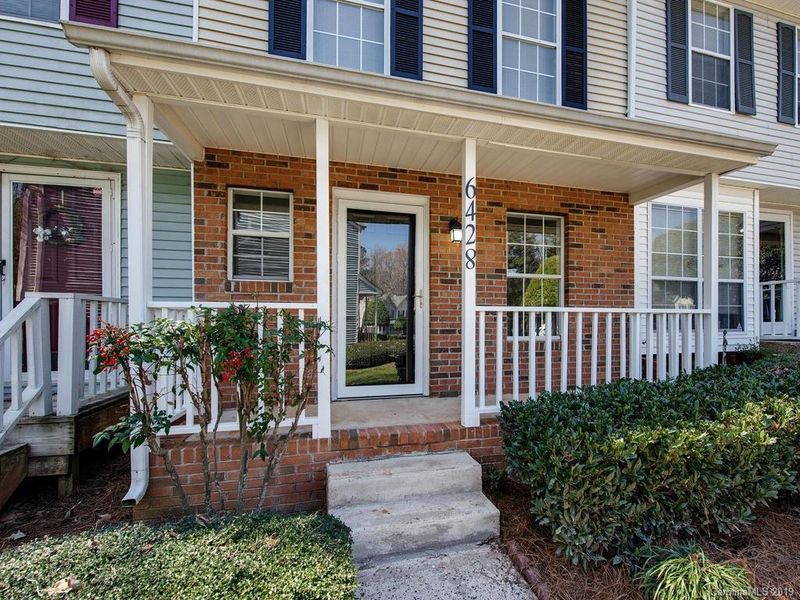 6428 Windsor Gate Ln, Charlotte, NC 28215