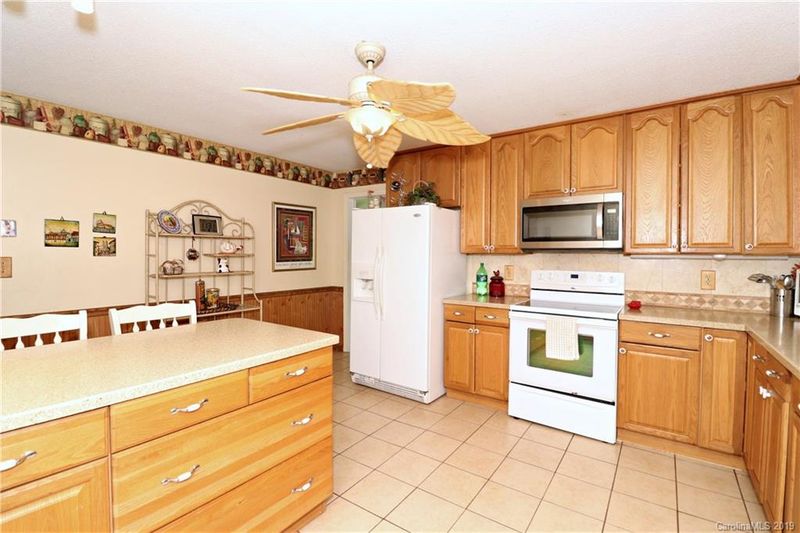 430 Crestside Dr, Concord, NC 28025