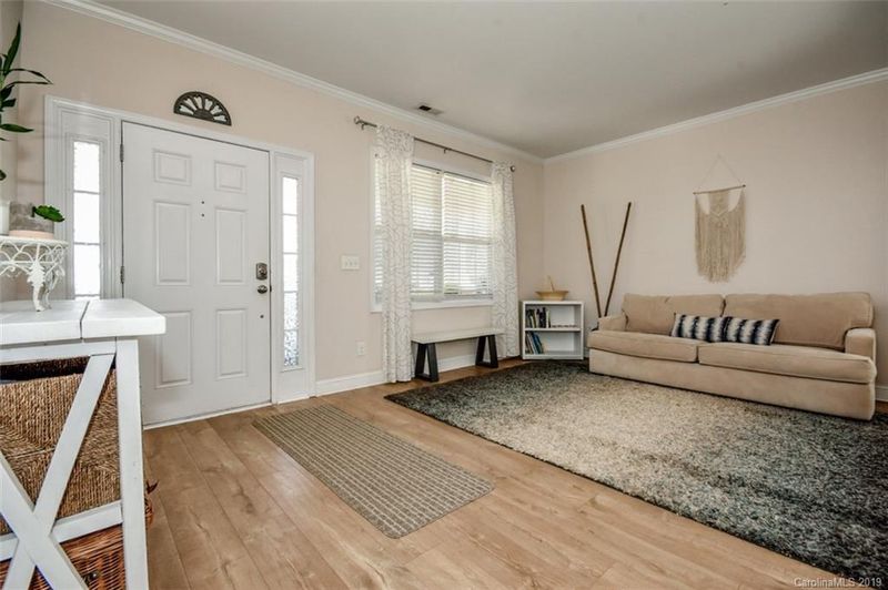 122 Morrocroft Ln, Mooresville, NC 28117