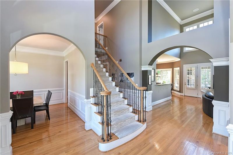 7010 Dowington Dr, Charlotte, NC 28277