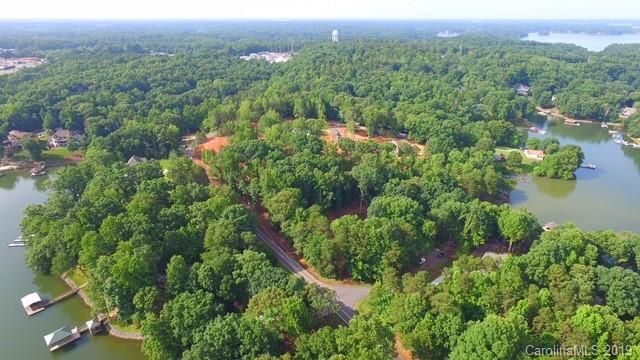 114 Sherbrook Ln, Mooresville, NC 28117