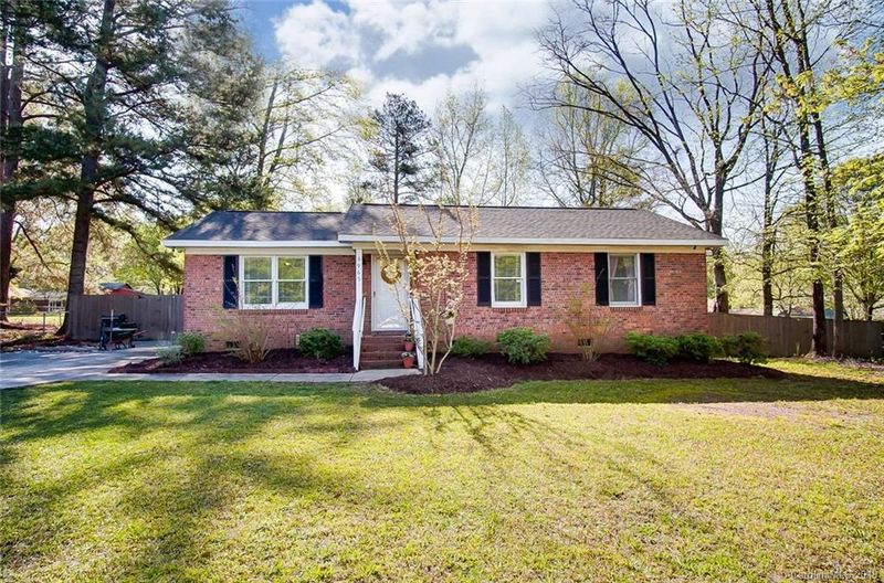 965 High Ln, Lancaster, SC 29720
