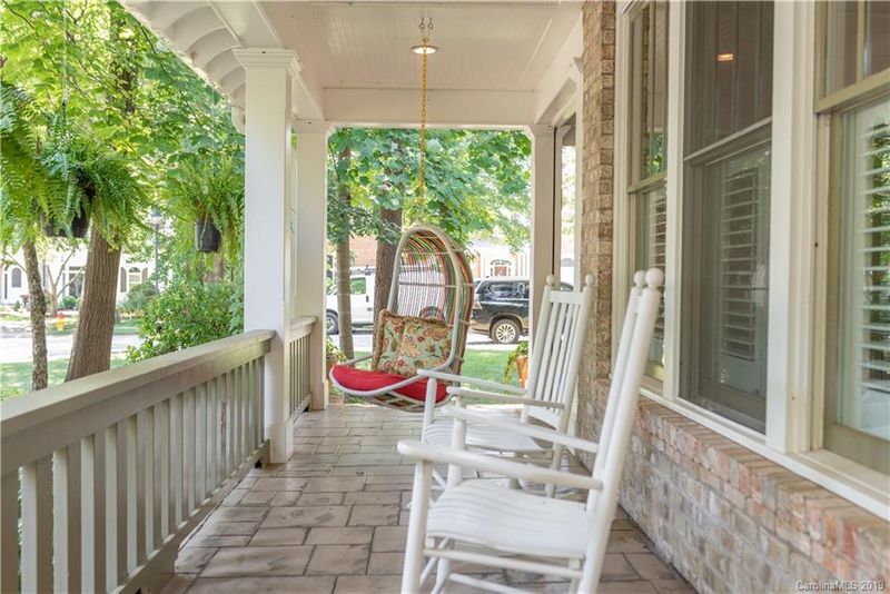 16516 Pelican Point Ln, Cornelius, NC 28031