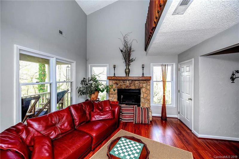 4104 Marquesas Ave, Tega Cay, SC 29708