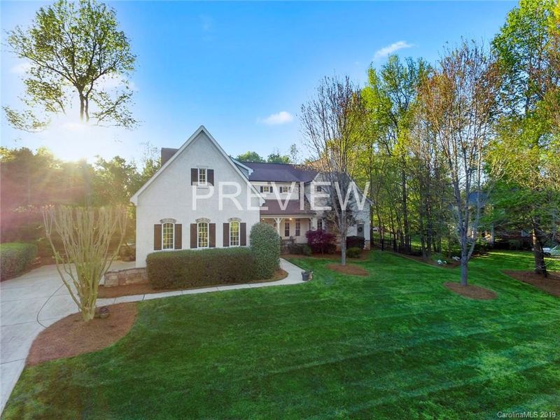 8437 Cheverny Dr, Waxhaw, NC 28173